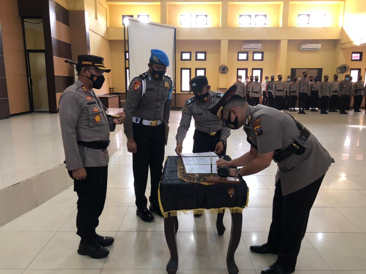 Kapolres Rohil Pimpin Upacara Sertijab Wakapolres