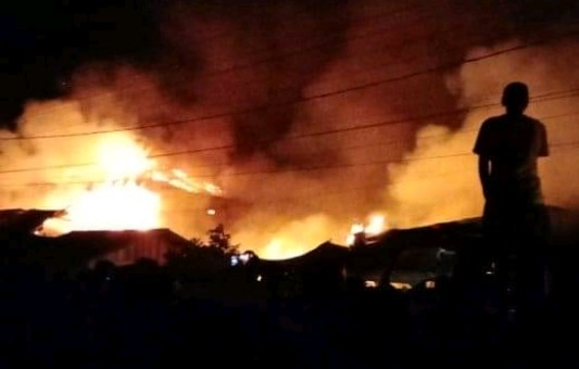7 Rumah Hangus Terbakar di Dumai