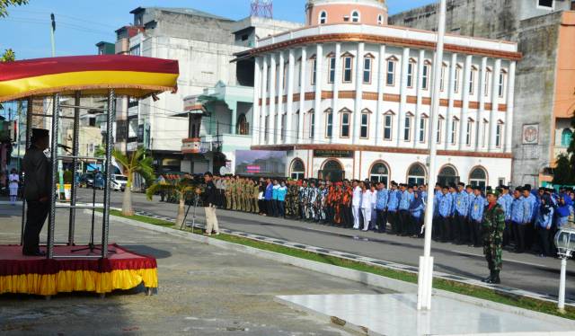 Peringati Hari Pahlawan, Pemkab Rohil Gelar Upacara Dan Tabur Bungga