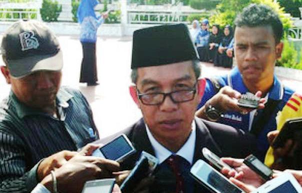 Ratusan Honorer Dinas Pendidikan Terancam Diberhentikan.