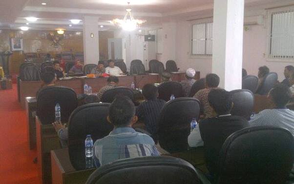 Mayarakat Laporkan Penyerobotan Lahan Oleh PT SRL ke DPRD Rohil