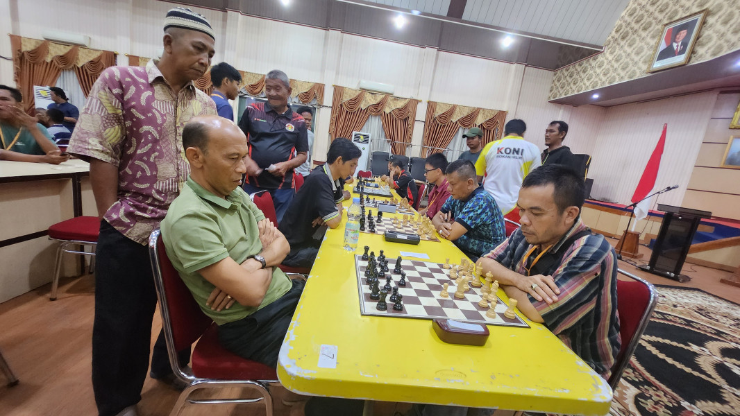 Open Turnamen Catur KONI CUP Rohil Se -Sumatra Resmi Ditutup, Berikut Nama Pemenang...