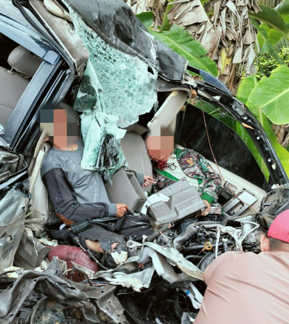 Tabrak Maut Minibus VS Mobil Pribadi, Dua Orang Bagansiapiapi Dikabarkan Meninggal