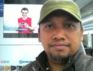 Panwas Rohil Mulai Tertibkan APK Paslon Bupati Dan Wakil Bupati