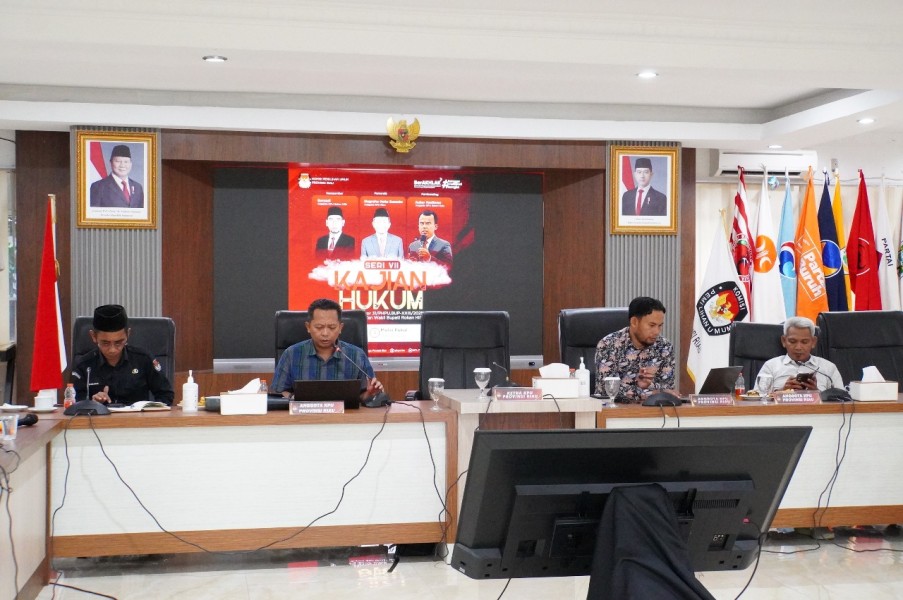 Kaji Ulang Sengketa Pilkada Rohil 2024, KPU Riau Bedah Strategi Lewat Kajian Hukum Seri VII Kaji Ulang Sengketa Pilkada Rohil 2024, KPU Riau Bedah Strategi Lewat Kajian Hukum Seri VII