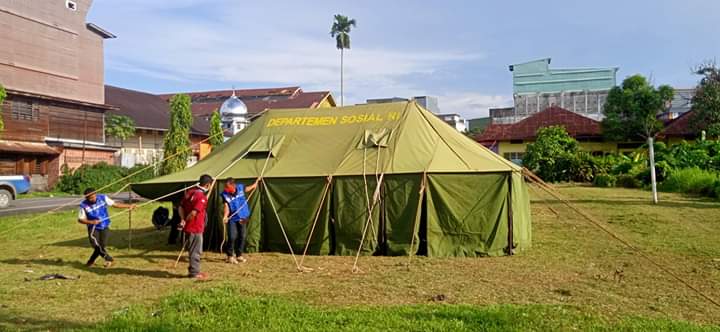 Tagana dan Dinsos Rohil Dirikan Tenda Posko