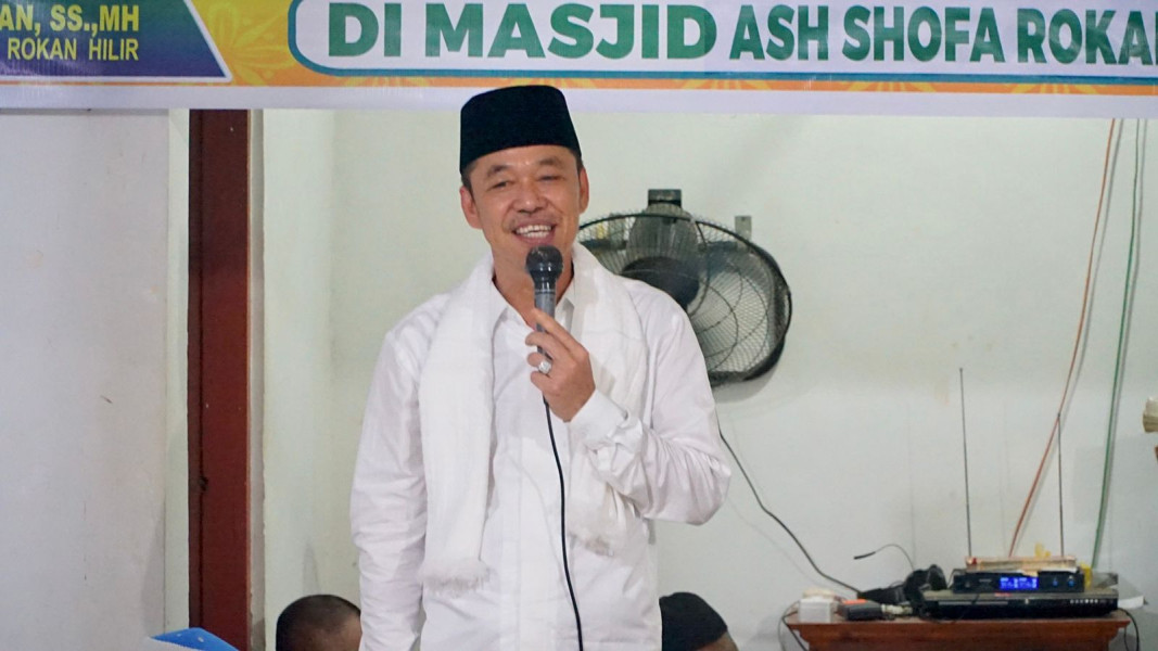 Safari Ramadhan di Pekaitan, Bupati Rohil Ajak Masyarakat Dukung Program Pemerintah