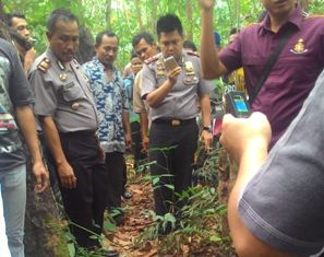 Warga Baganbatu Rohil Tewas Tergantung di Pohon Karet
