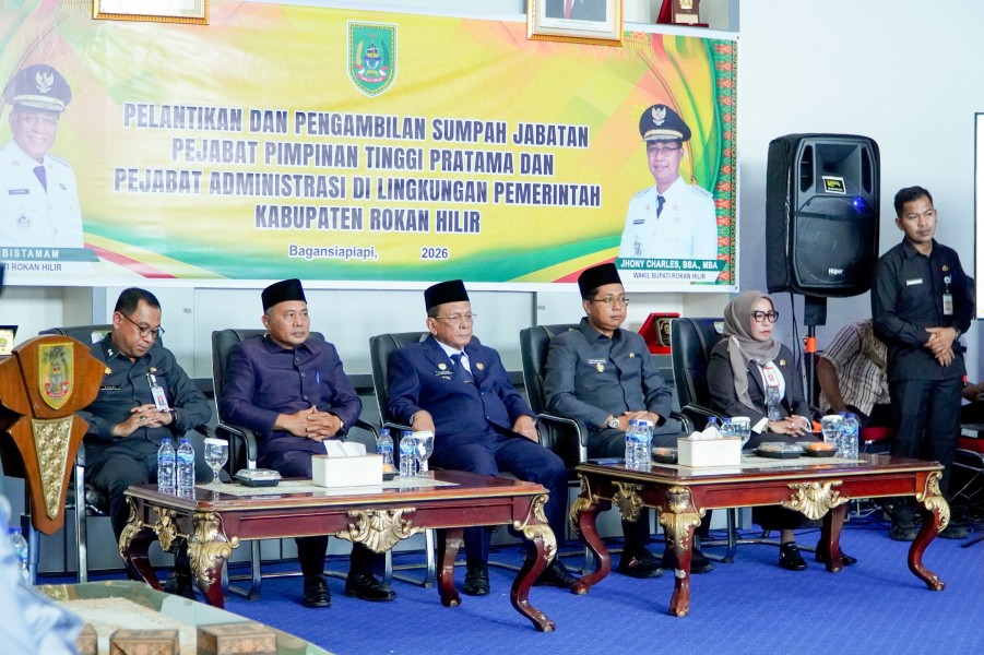 Daftar Lengkap 21 Pejabat Pemkab Rohil yang Baru Dilantik Bupati H. Bistamam