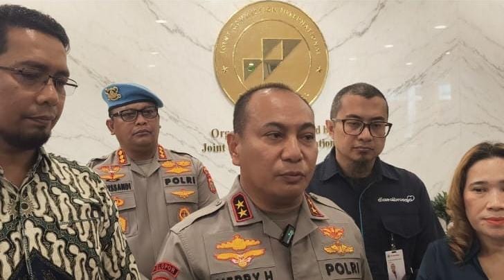 Kapolda Riau Jenguk Mahasiswa Korban Insiden Demo dan Berjanji Akan Usut Tuntas Siapa Pelakunya