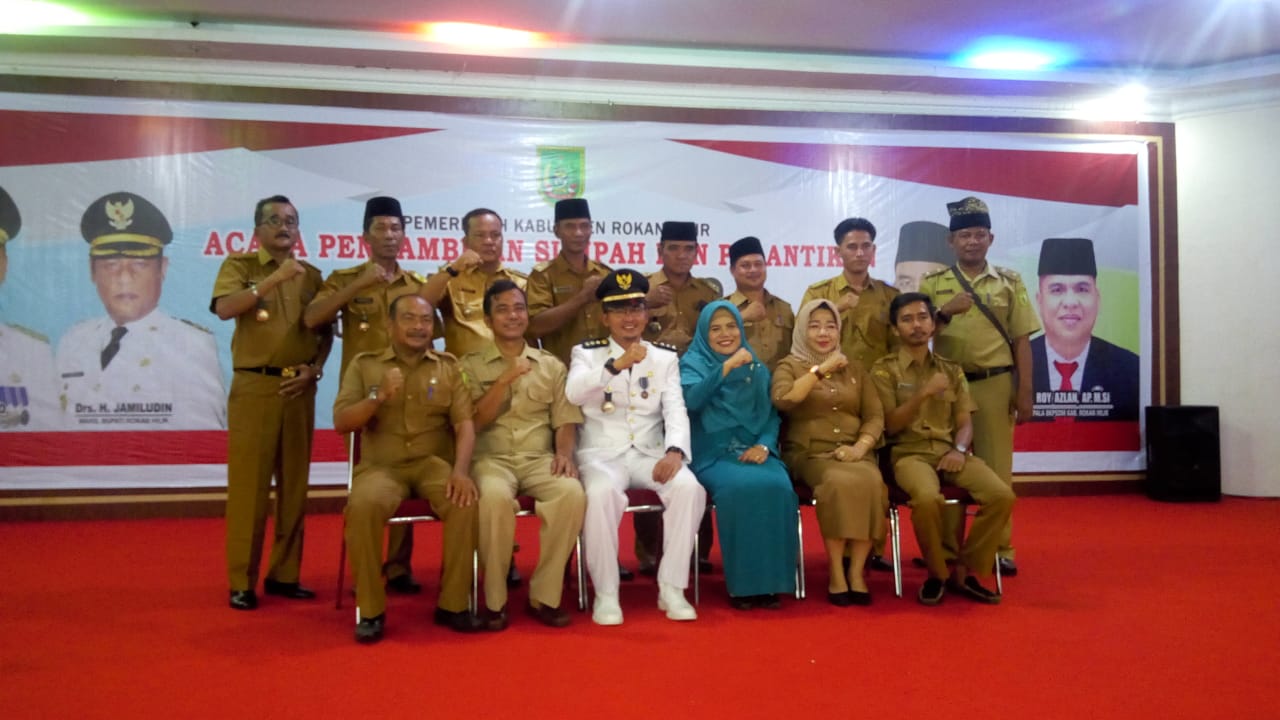 Lantik Camat Bangko, Bupati Rohil Minta Tingkatkan Koordinasi