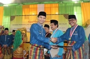 Sempena HUT Rohil ke 16, Tokoh pejuang diberi Trophy penghargaan