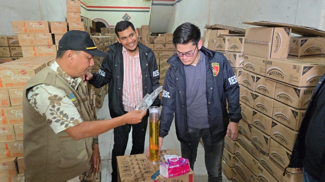 Polres Bersama Unit Metrologi Legal A Kota Dumai Lakukan Pengecekan Minyak Goreng