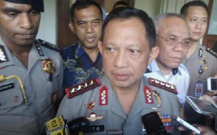 Kapolri Pastikan Meranti Kondusif usai Ricuh Masyarakat vs Polisi Kapolri Pastikan Meranti Kondusif usai Ricuh Masyarakat vs Polisi