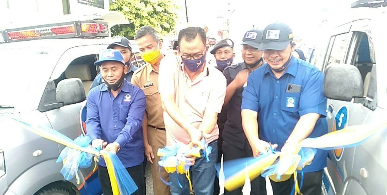 Ketua Gugus Rohil H.Suyatno Potong Pita Launching Mobil Ambulance dan Siaga Covid 19 Partai Nasdem