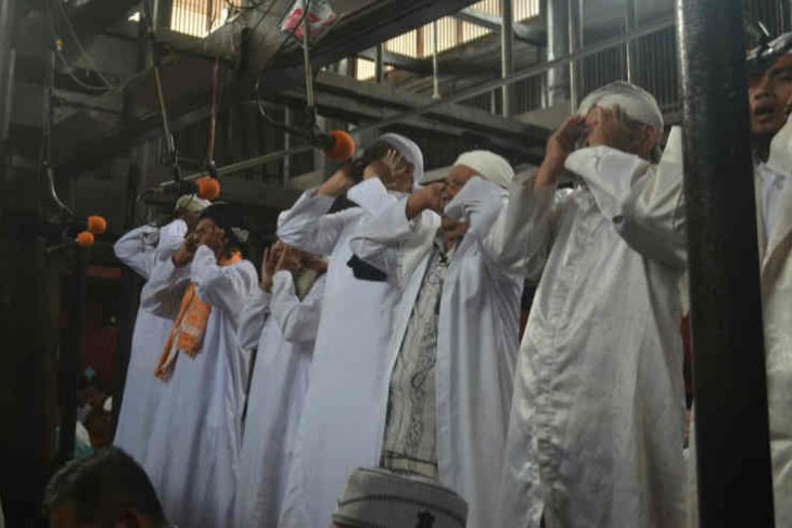 Awal Mula 'Azan Pitu' di Masjid Agung Sang Cipta Rasa Cirebon