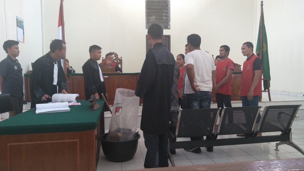 Terungkap!! Istri di Rohil Rela Bunuh Suami Karena Percekcokan Terungkap!! Istri di Rohil Rela Bunuh Suami Karena Percekcokan