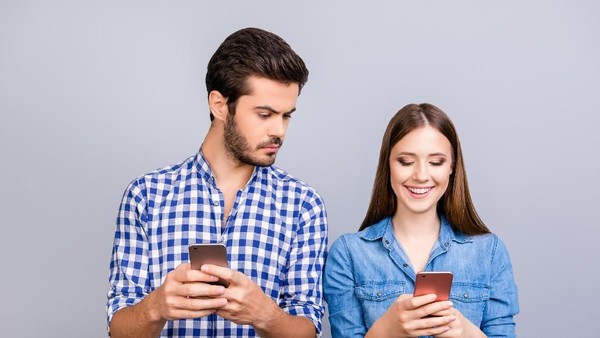 Ketahui 5 Foto 'Terlarang' untuk Di-posting di Media Sosial