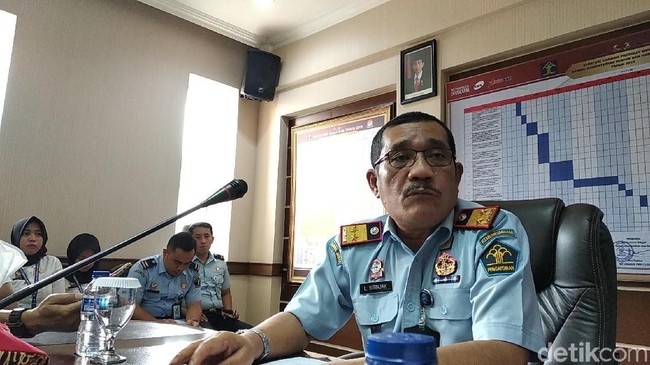 Begini Pengawalan Setya Novanto saat Berhasil Pelesiran ke Toko Bangunan