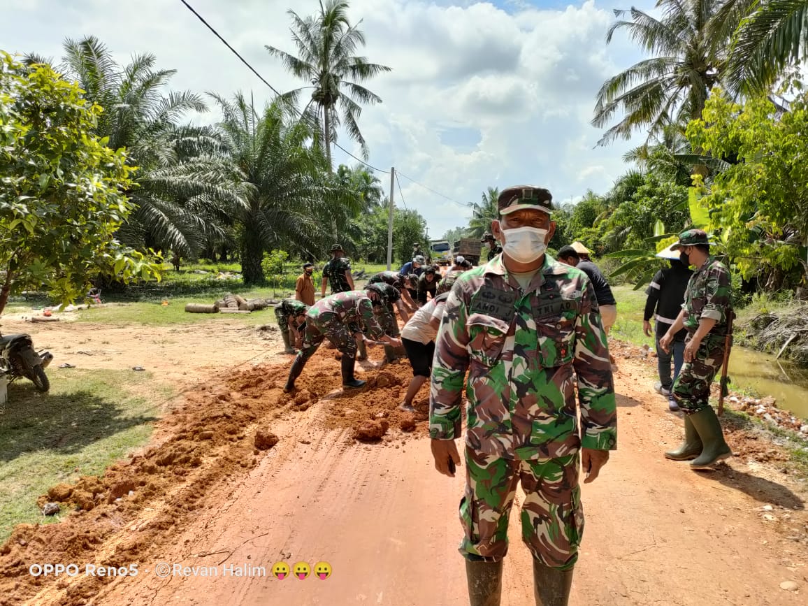 Babinsa Suak Temenggung apresiasi giat TMMD