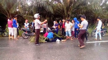Hendak Liburan Ke Dumai, Dua Warga Rohil Tewas Dilindas Truk