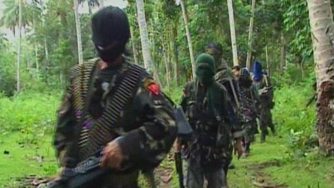 Militer Filipina Kembali Bentrok dengan Abu Sayyaf, 7 Orang Tewas Militer Filipina Kembali Bentrok dengan Abu Sayyaf, 7 Orang Tewas