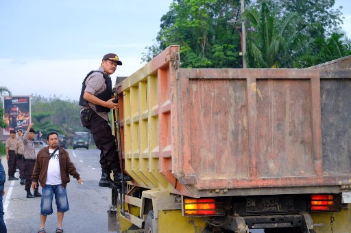 Ratusan Napi Rutan Siak Kabur, Polresta Pekanbaru Razia di Perbatasan