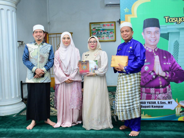 Pemkab Kampar Undang Penceramah Ustadz Solmed Pada HUT Kampar ke 76 Tahun