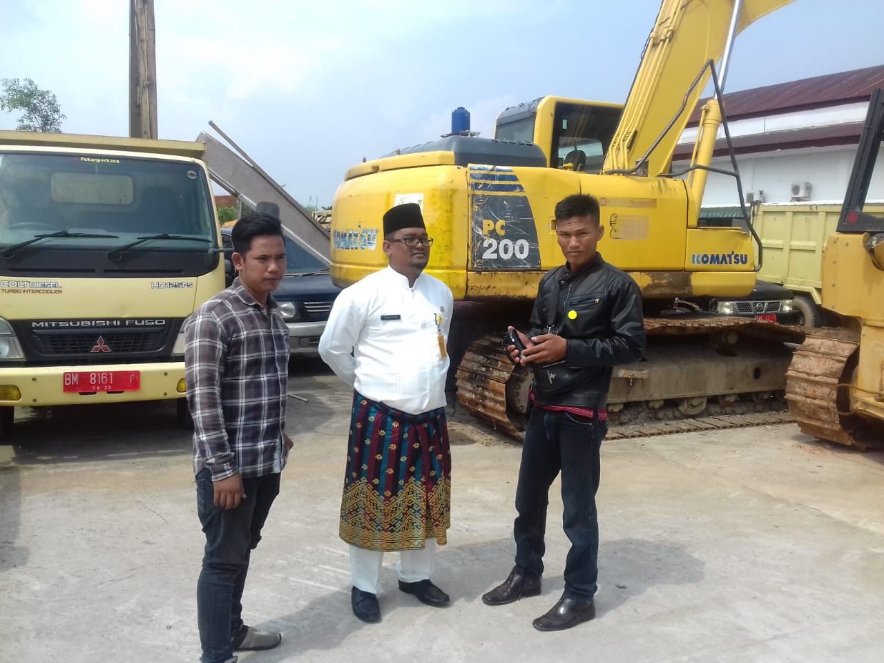 Dinas PUPR Rohil Terus Lakukan Pembenahan  Infrastruktur dan Alat Berat
