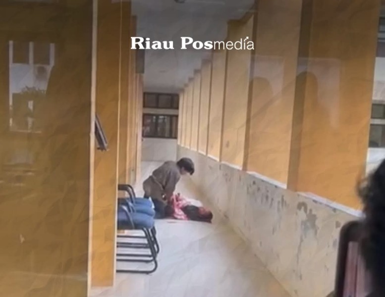 Bersimbah Darah, Mahasiswi UIN Suska Korban Pembacokan Didepan Kelas