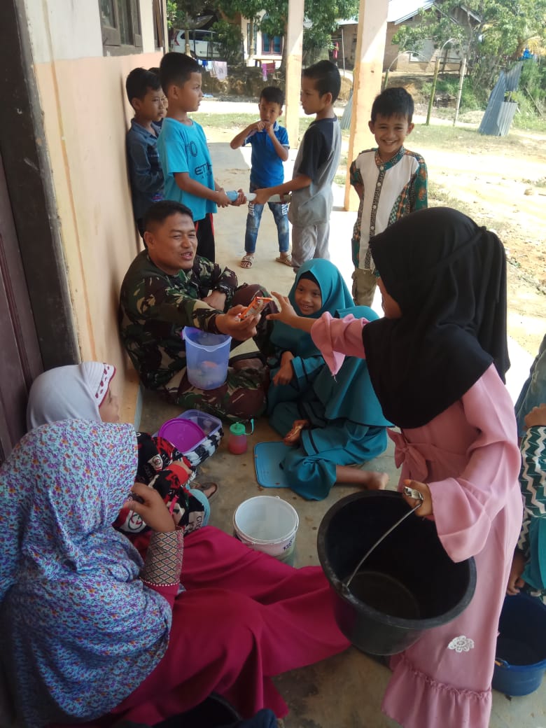 TMMD Ke 105 Kodim 0313/KPR, Inspirasi Kegigihan Dua Orang Anak Dari Desa Balang