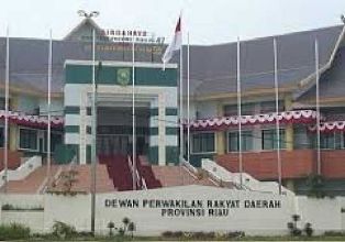Ada 6 Anggota DPRD se-Riau Mengundurkan Diri, Ada Apa Ya?