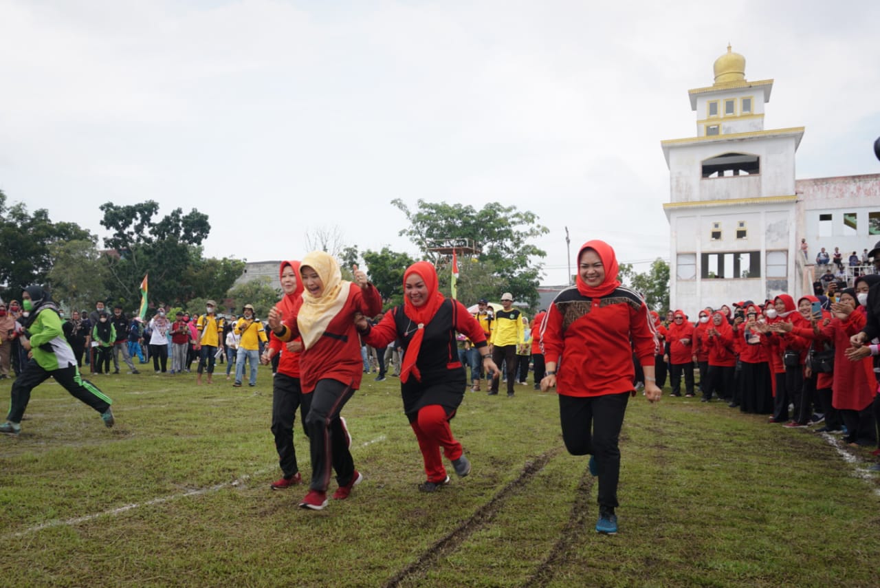 Meriahkan HUT Rohil ke 22, Pemda Gelar Berbagai Perlombaan Rakyat
