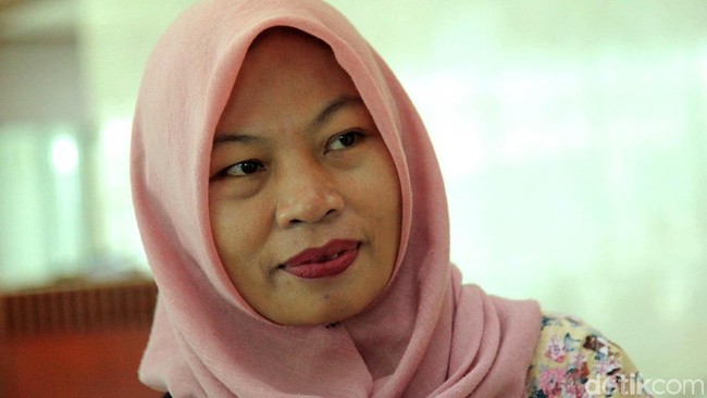 DPR Gelar Paripurna Pengesahan Amnesti Jokowi untuk Baiq Nuril