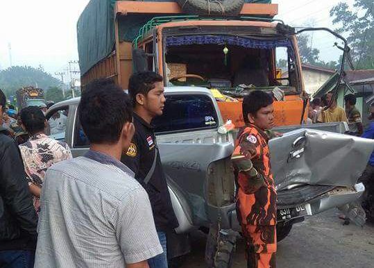 Laka Beruntun 7 Mobil Kembali Terjadi di Lintas Duri - Pekanbaru