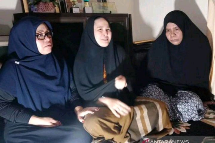 Istri Hakim PN Medan yang Ditemukan Tewas di Jurang Ungkap Hal Ganjil Istri Hakim PN Medan yang Ditemukan Tewas di Jurang Ungkap Hal Ganjil