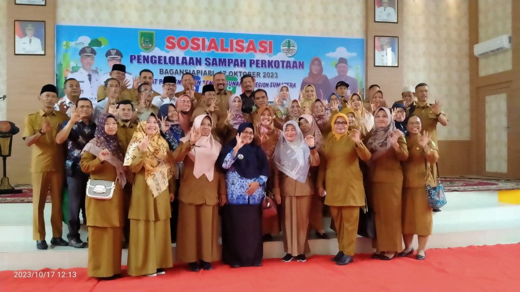 DLH Rohil Bersama P3ES KLHK Gelar Sosialisasi Pengelolaan Sampah Perkotaan