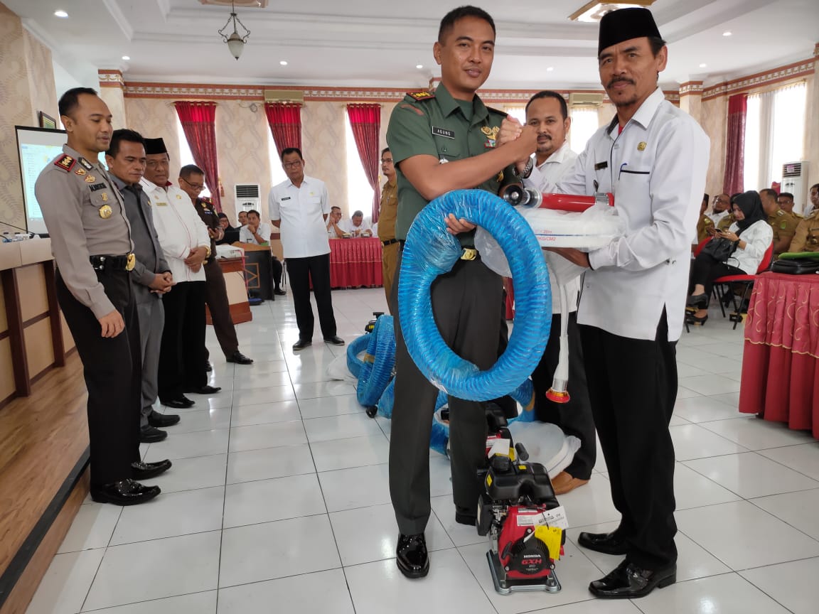 Rakor Kesiapan Bencana Karlahut, Dandim 0321/Rohil Berikan Pemaparan Rakor Kesiapan Bencana Karlahut, Dandim 0321/Rohil Berikan Pemaparan