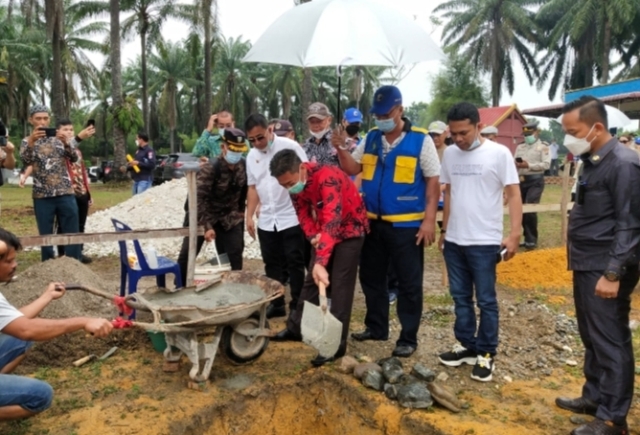Bupati Rohil Letakan Batu Pertama Pembangunan Gedung Krematorium Bupati Rohil Letakan Batu Pertama Pembangunan Gedung Krematorium