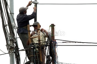 Layanan Listrik Satu Pintu: Pasang Listrik Dipercepat, Maksimal 40 Hari