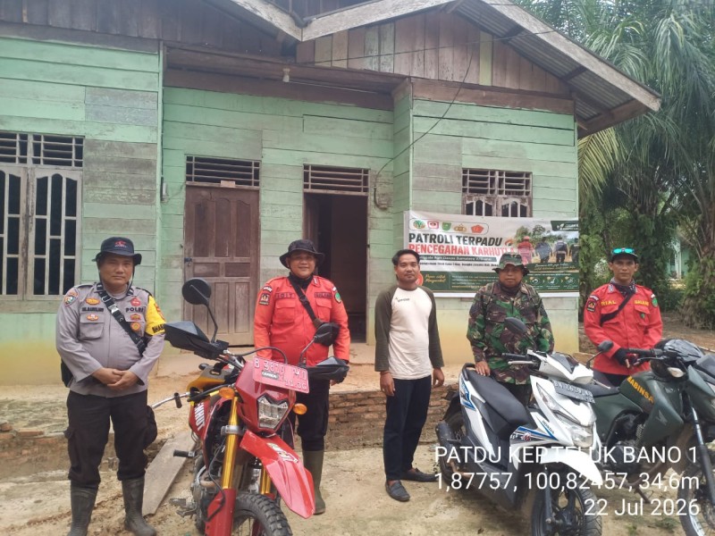 Cegah Karhutla, Polsek Bangko Pusako Gelar Patroli Gabungan dan Sebarkan Maklumat Kapolda Riau