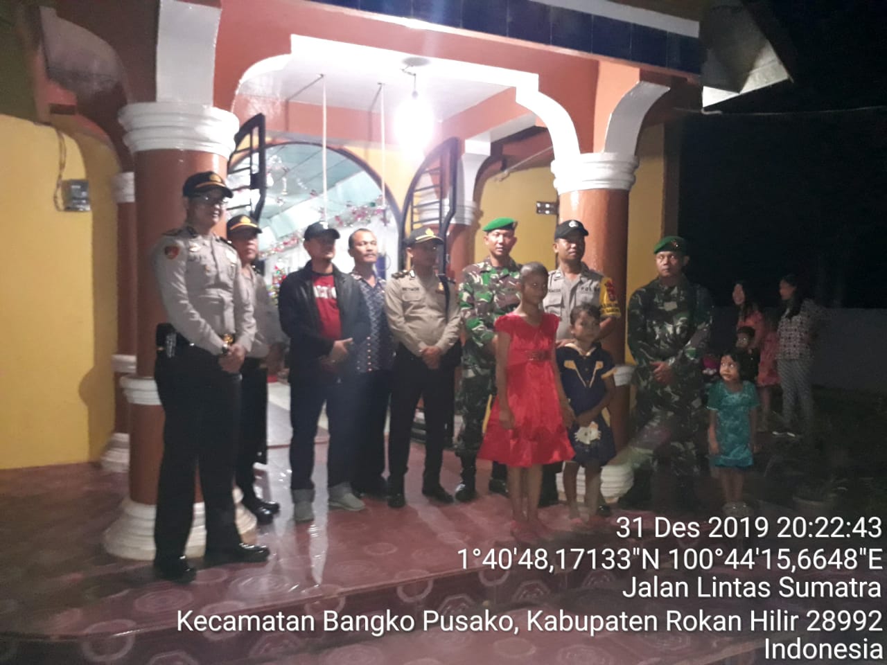 Jelang Pergantian Tahun, Babinsa Patroli ke Sejumlah Rumah Ibadah