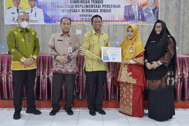 Wabup Rohil Buka Bimtek Sosialisasi Implementasi Perizinan Berusaha Berbasis Risiko