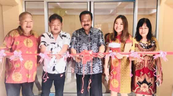Mantan Ketua KPU Rohil Tiga Periode Azhar Syakban Resmikan Ballroom Alisan di Bagansiapiapi