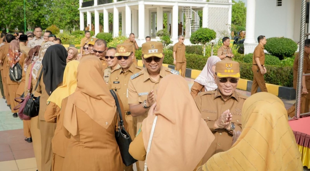 Awali Hari Kerja 2026: Bupati H. Bistamam Tekankan Disiplin dan Percepatan Program