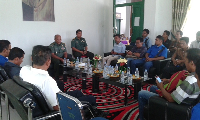 Kodim 0321 Rohil Gelar Coffee Morning Dengan Puluhan Awak Media