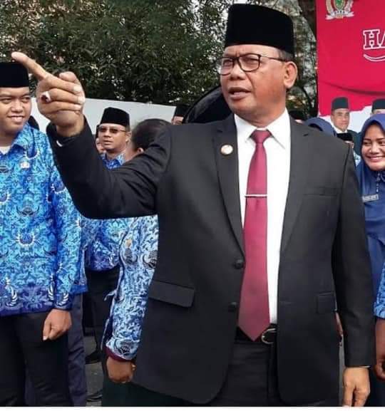Bupati Rohil Perintahkan Camat Segera Kelarkan Data Penerima Bantuan Bupati Rohil Perintahkan Camat Segera Kelarkan Data Penerima Bantuan