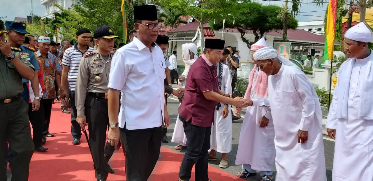 Kunjungi Rohil, Bupati Sambut Kedatangan Gubernur Riau