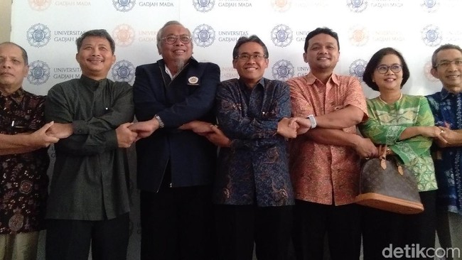 Civitas Akademika UGM Kirim Pesan Damai Pascaaksi Ricuh 22 Mei Civitas Akademika UGM Kirim Pesan Damai Pascaaksi Ricuh 22 Mei