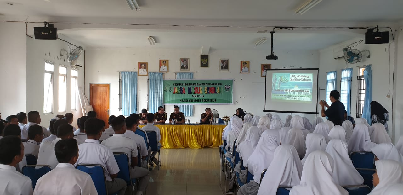 Kejari Rohil Berikan Pemahaman Hukum Kepada Siswa SMAN 1 Bagansiapiapi